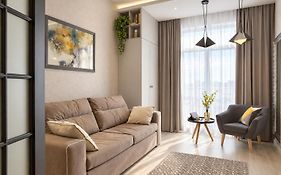 Sunny Belle Apartments