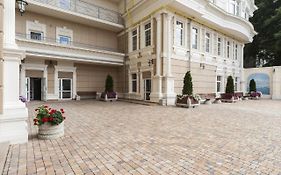 Sunny Belle Apartments